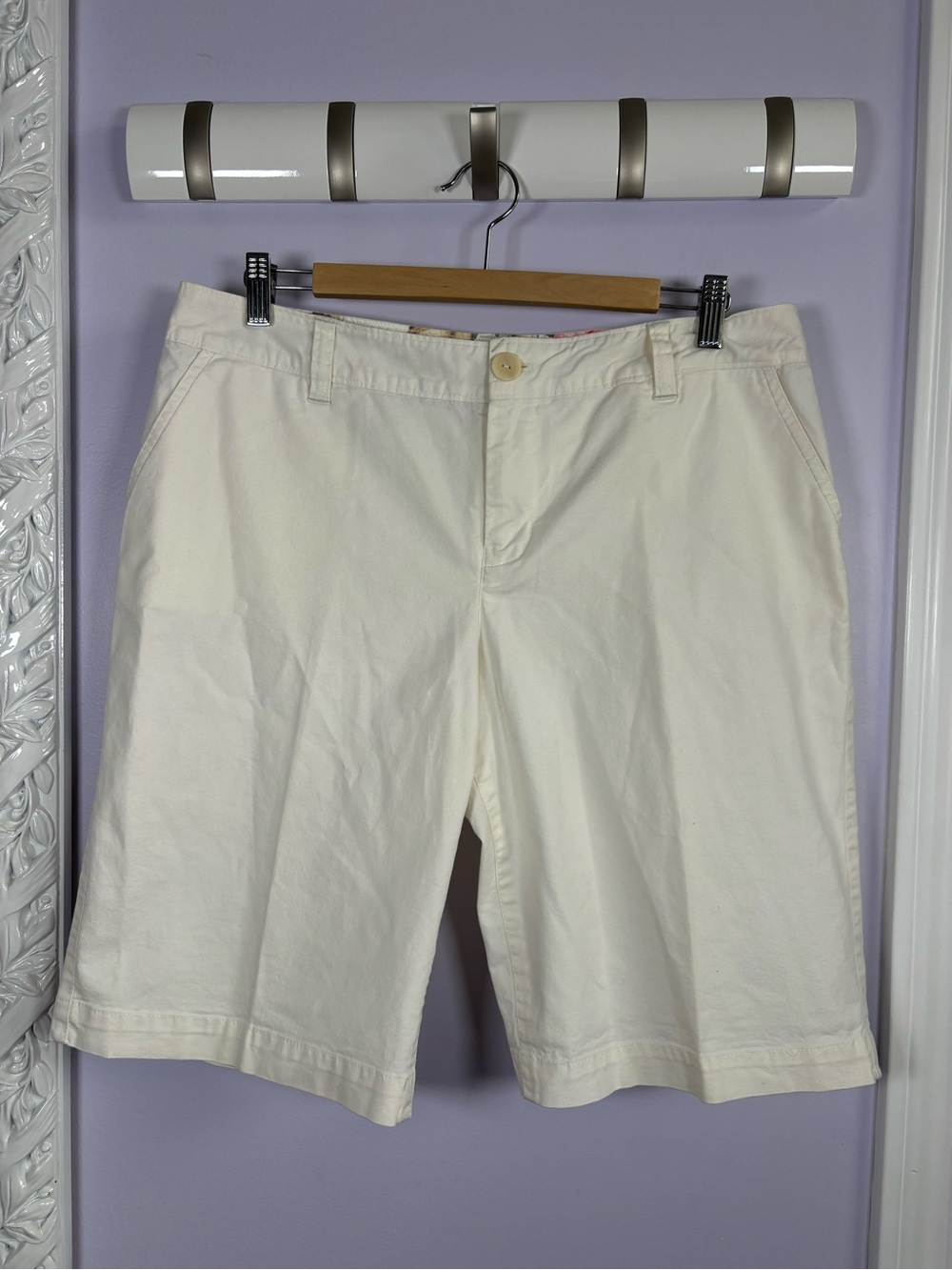 Tommy Bahama Cream Women's Casual Cotton Bermuda Shorts Size 14